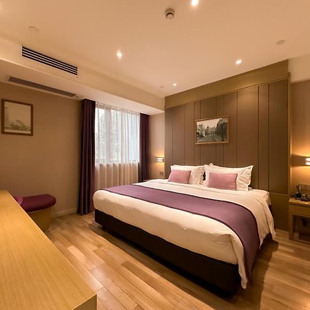 Shanghai-Deco Hotel-Free Shuttle Bus To Pudong Airport And Disneyland Esterno foto