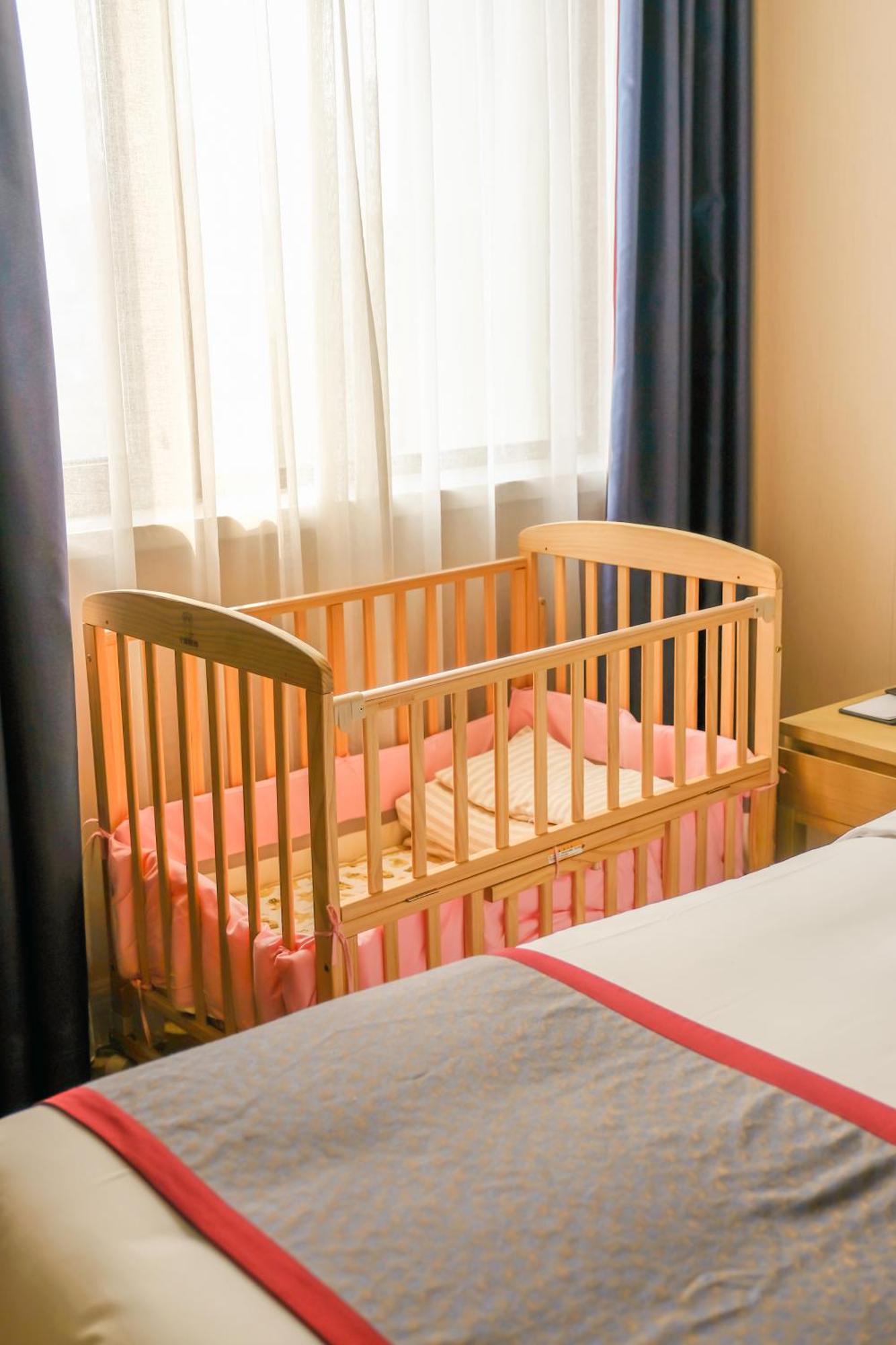 Shanghai-Deco Hotel-Free Shuttle Bus To Pudong Airport And Disneyland Esterno foto