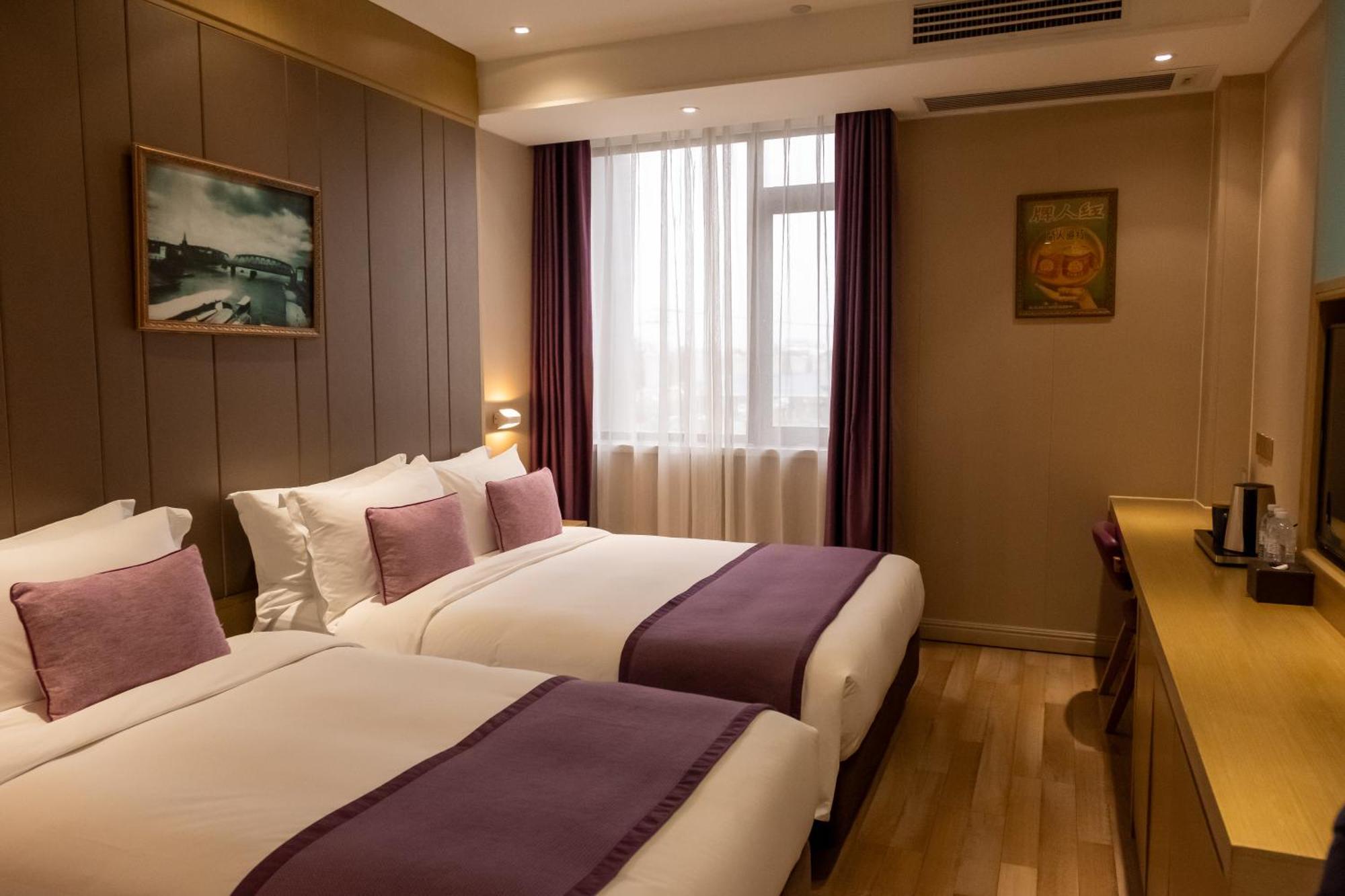 Shanghai-Deco Hotel-Free Shuttle Bus To Pudong Airport And Disneyland Esterno foto