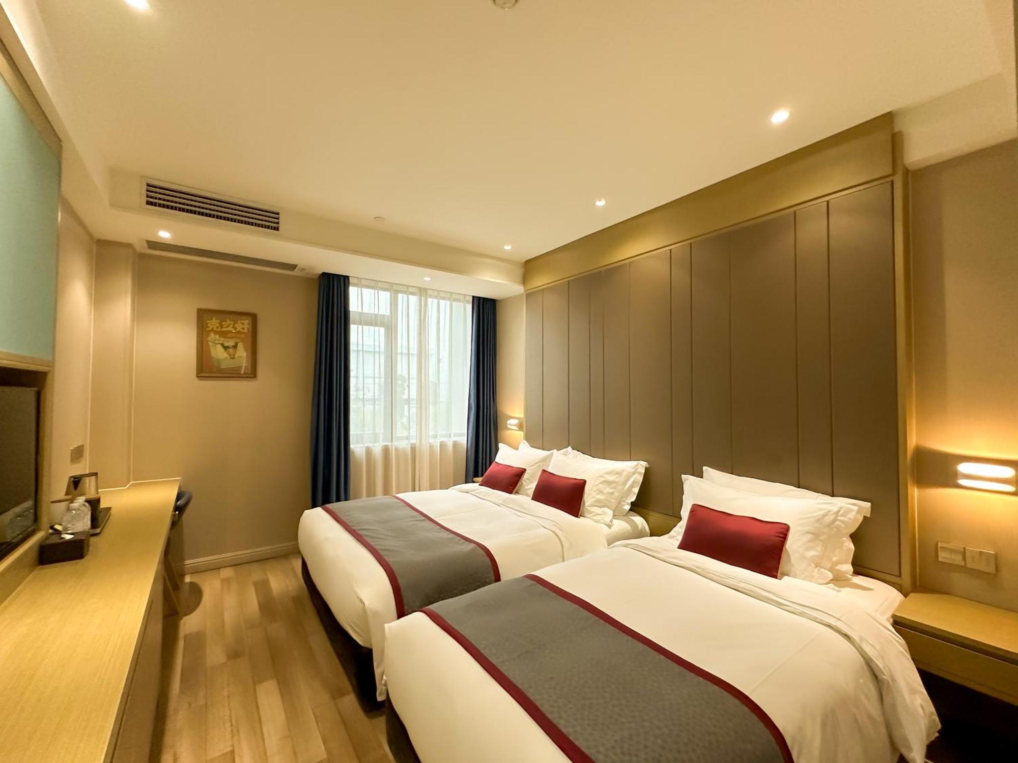 Shanghai-Deco Hotel-Free Shuttle Bus To Pudong Airport And Disneyland Esterno foto