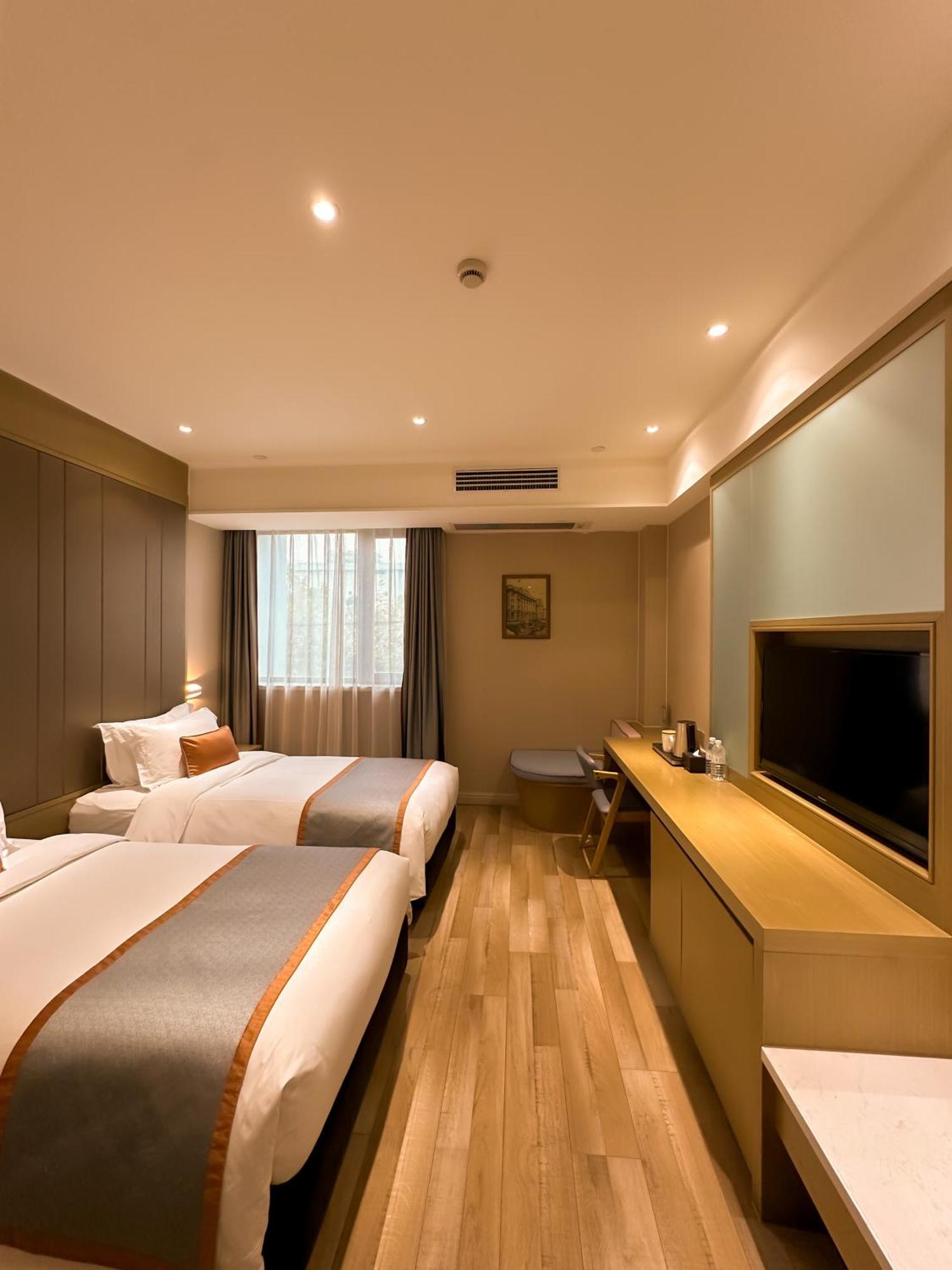 Shanghai-Deco Hotel-Free Shuttle Bus To Pudong Airport And Disneyland Esterno foto