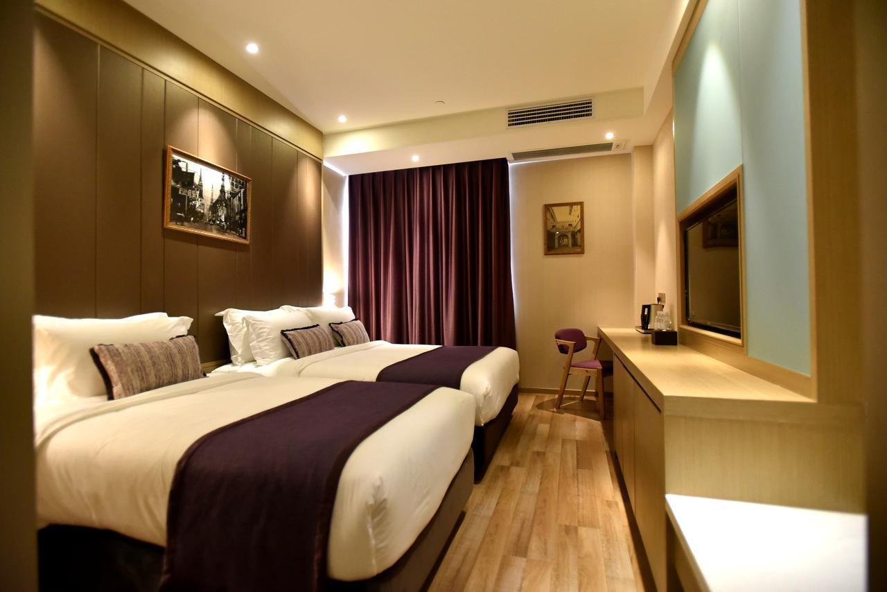 Shanghai-Deco Hotel-Free Shuttle Bus To Pudong Airport And Disneyland Esterno foto