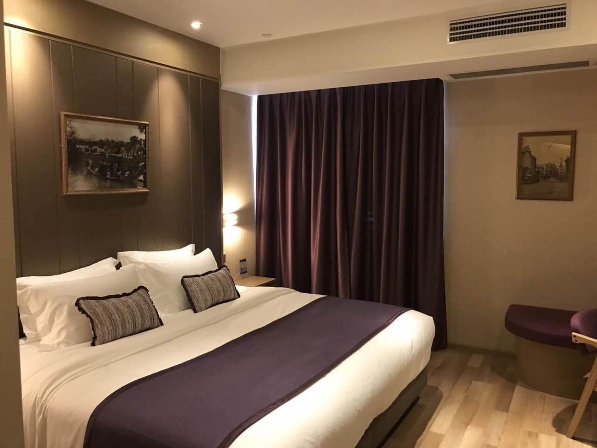 Shanghai-Deco Hotel-Free Shuttle Bus To Pudong Airport And Disneyland Esterno foto